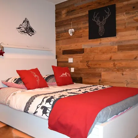 With Terrace & Matterhorn View *