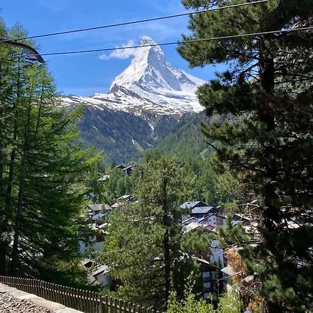 アパート With Terrace & Matterhorn View *