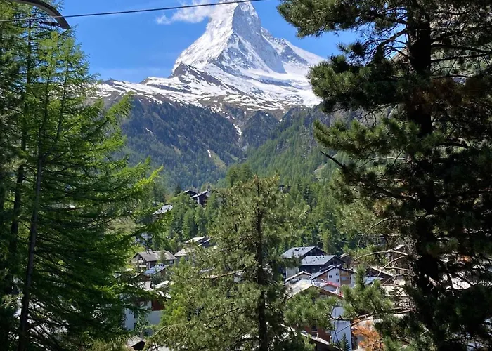 아파트 With Terrace & Matterhorn View *