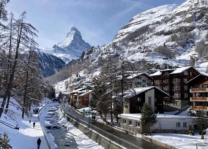 With Terrace & Matterhorn View ツェルマット